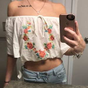 ▫️of the shoulder shirt▫️